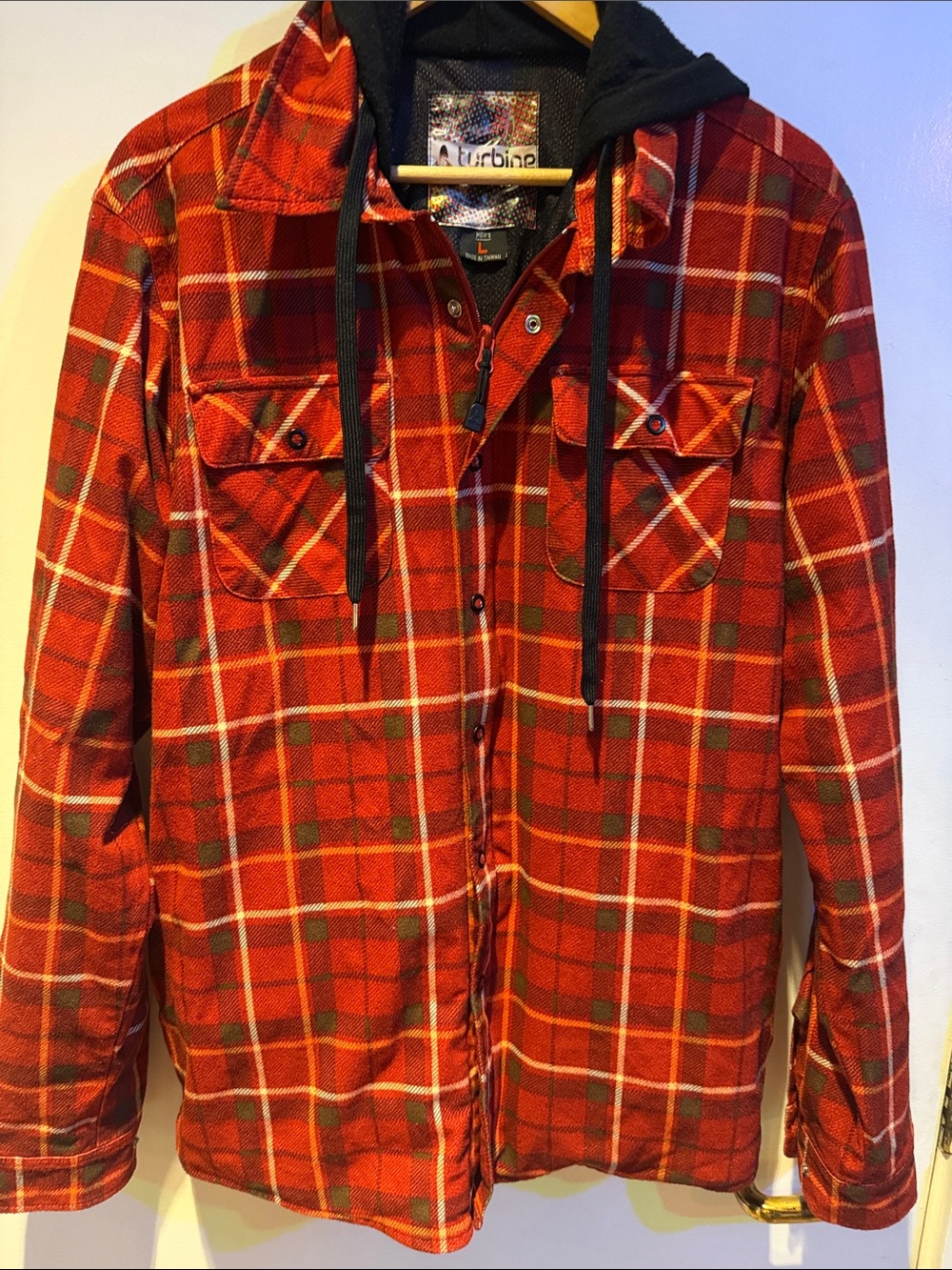 mens turbine flannel snowboard jacket sz large.  like new
